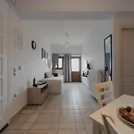 Calma I Naxos شقة